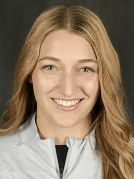 Calla Frank headshot