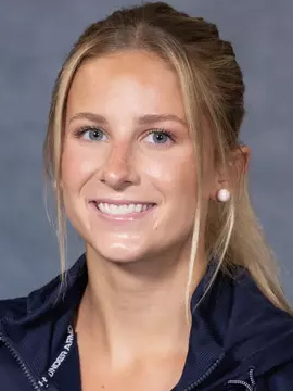 Maddy Coene headshot