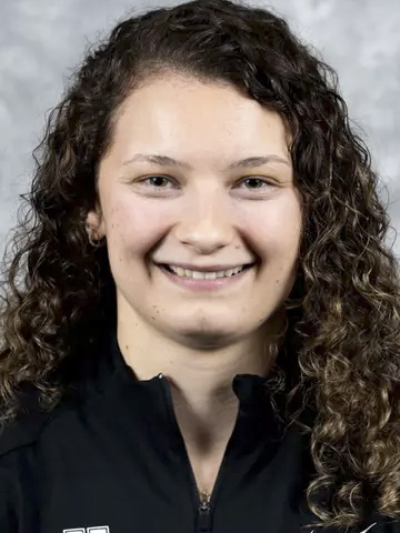 Natalie Mlynkova headshot