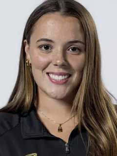 Josey Dunne headshot