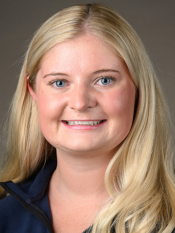 Annie Spring headshot