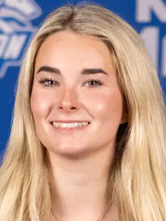 Mikaela Langbacka headshot