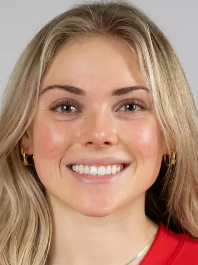 Ashley Messier headshot