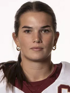 Abby Newhook headshot