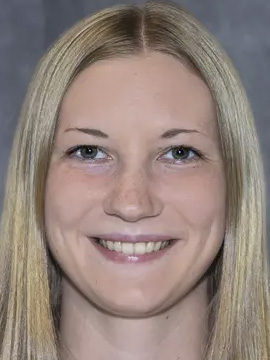 Abbie Thompson headshot