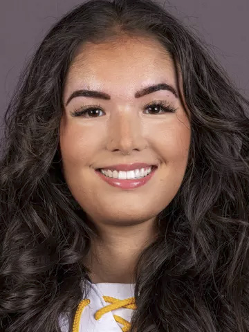 Tara Blackburn headshot Tara Blackburn headshot