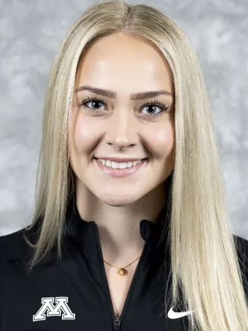 Skylar Vetter headshot