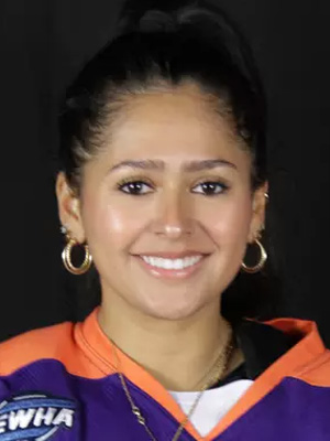 Hannah Luckman headshot Hannah Luckman headshot