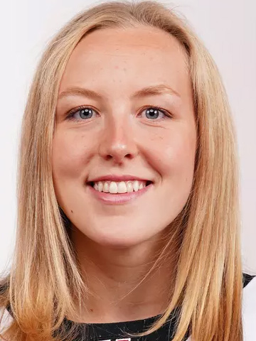 Jenna MacDonald headshot