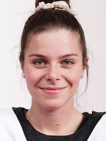 Gabi Davidson Adams headshot