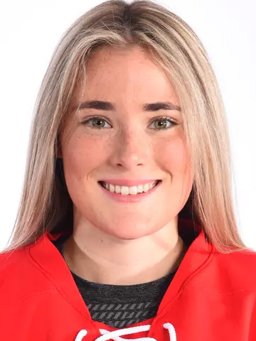 Clara Yuhn headshot Clara Yuhn headshot