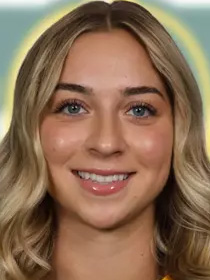 Julia Minotti headshot