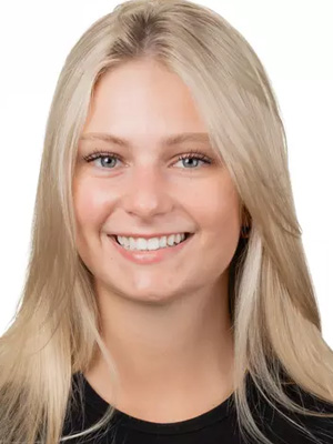 Sarah Roger headshot