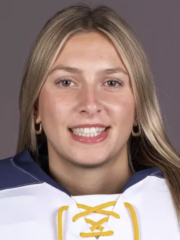 Calli Hogarth headshot