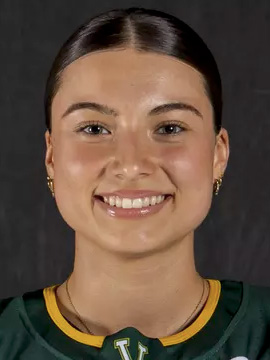 Julia Mesplede headshot