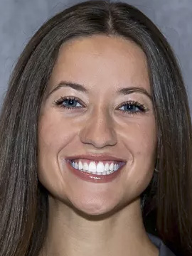 Ella Knewtson headshot