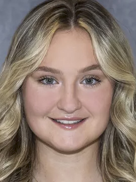 Izzy Krause headshot