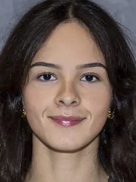 Victoria Petruska headshot