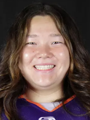 Dani Ammons headshot Dani Ammons headshot