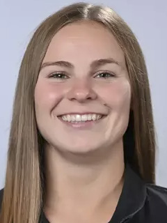 Emily Crovo headshot