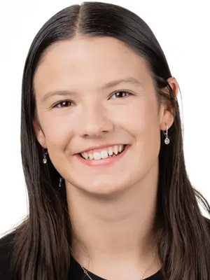 Emma Pais headshot Emma Pais headshot