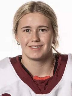 Tricia Piku headshot