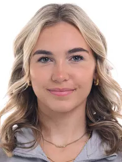 Sadie Hotles headshot