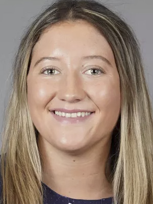 Stella Costabile headshot