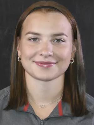 Siiri Yrjölä headshot