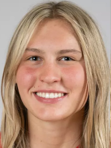 Lindzi Avar headshot