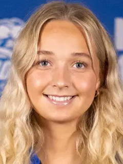 Lilly Hunst headshot