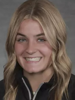 Bella Shipley headshot