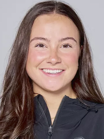 Grace McCoshen headshot