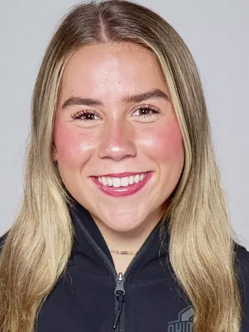 Josie St. Martin headshot