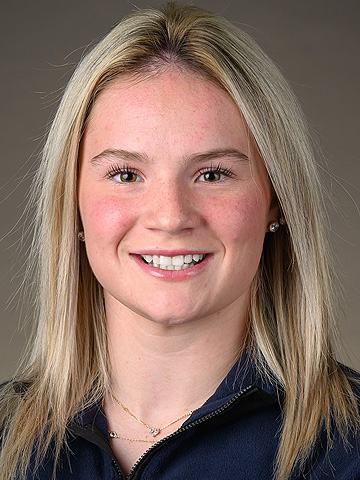 Abby Stonehouse headshot