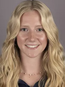 Nicola Forth headshot