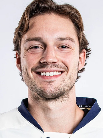 Hunter Weiss headshot Hunter Weiss headshot