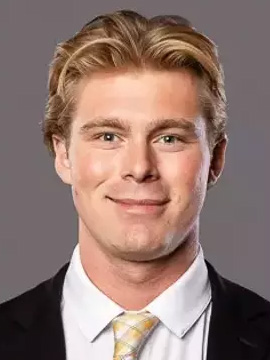 Riley Stuart headshot