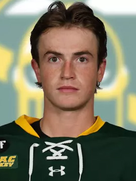 Carter Rose headshot