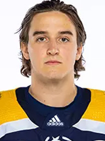 Travis Treloar headshot