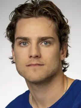 Cody Schiavon headshot