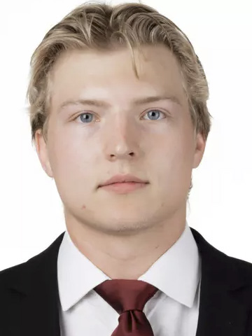 Jake Schneider headshot