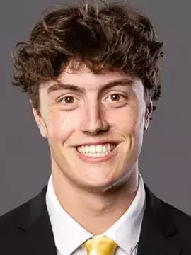 Fisher Scott headshot