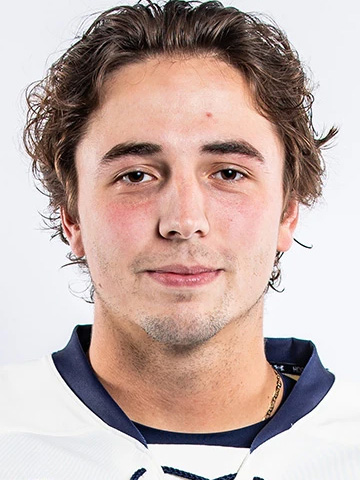 Hunter Strand headshot