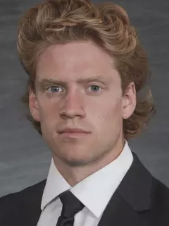 Jakob Stender headshot