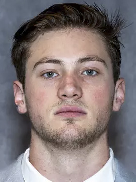 Riley Wallack headshot