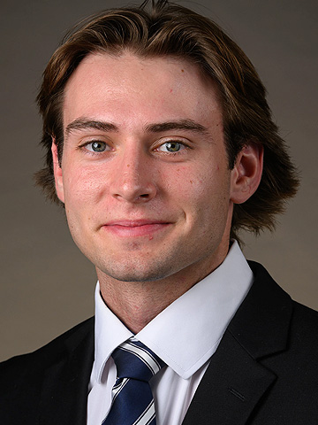 Dylan Lugris headshot