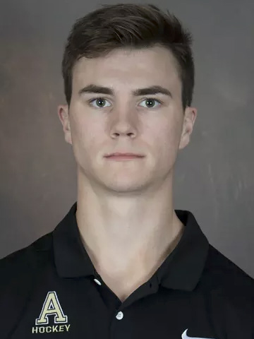 Joey Dosan headshot Joey Dosan headshot