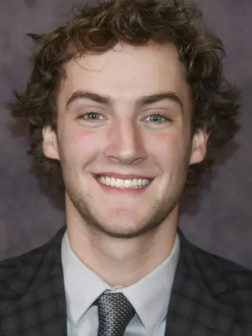 Barrett Hall headshot