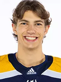 Elliott Groenewold headshot